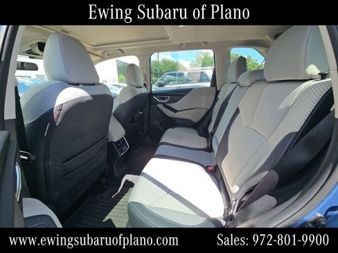 Used 2022 Subaru Forester Premium AWD/4WD image 7