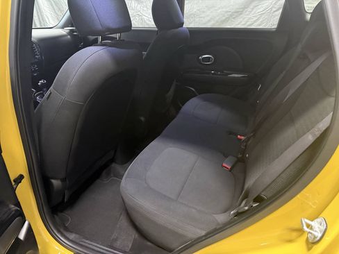 Used 2014 Kia Soul ! w/ Sun & Sound Package FWD image 16
