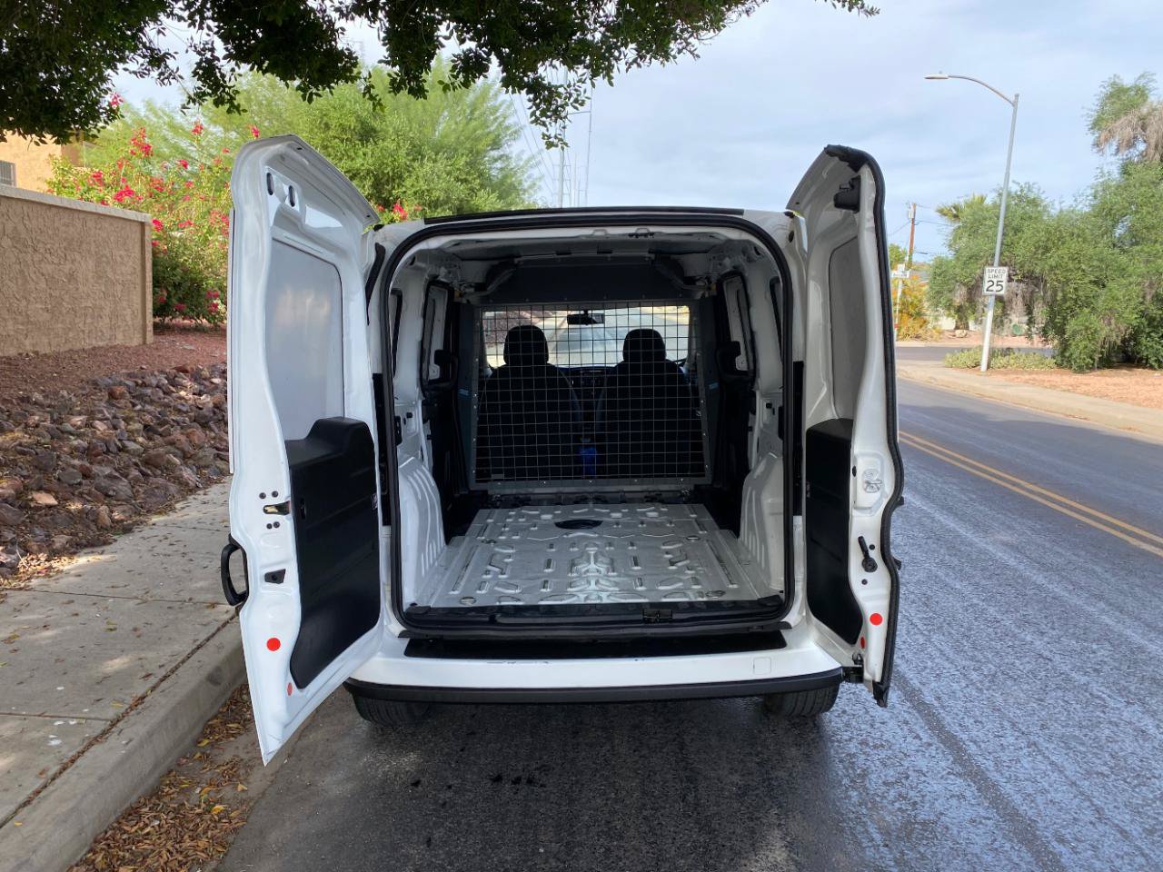 Used 2022 RAM ProMaster City Tradesman FWD image 8