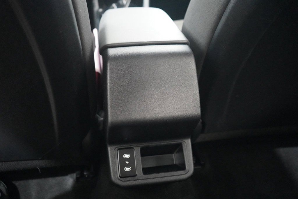 Used 2025 Kia K4 FWD image 31