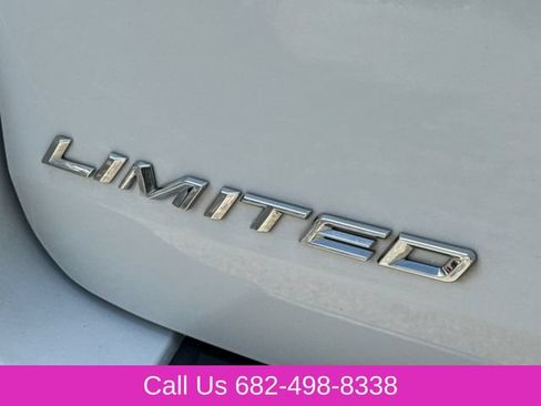 Used 2023 Ford Explorer Limited AWD/4WD image 11