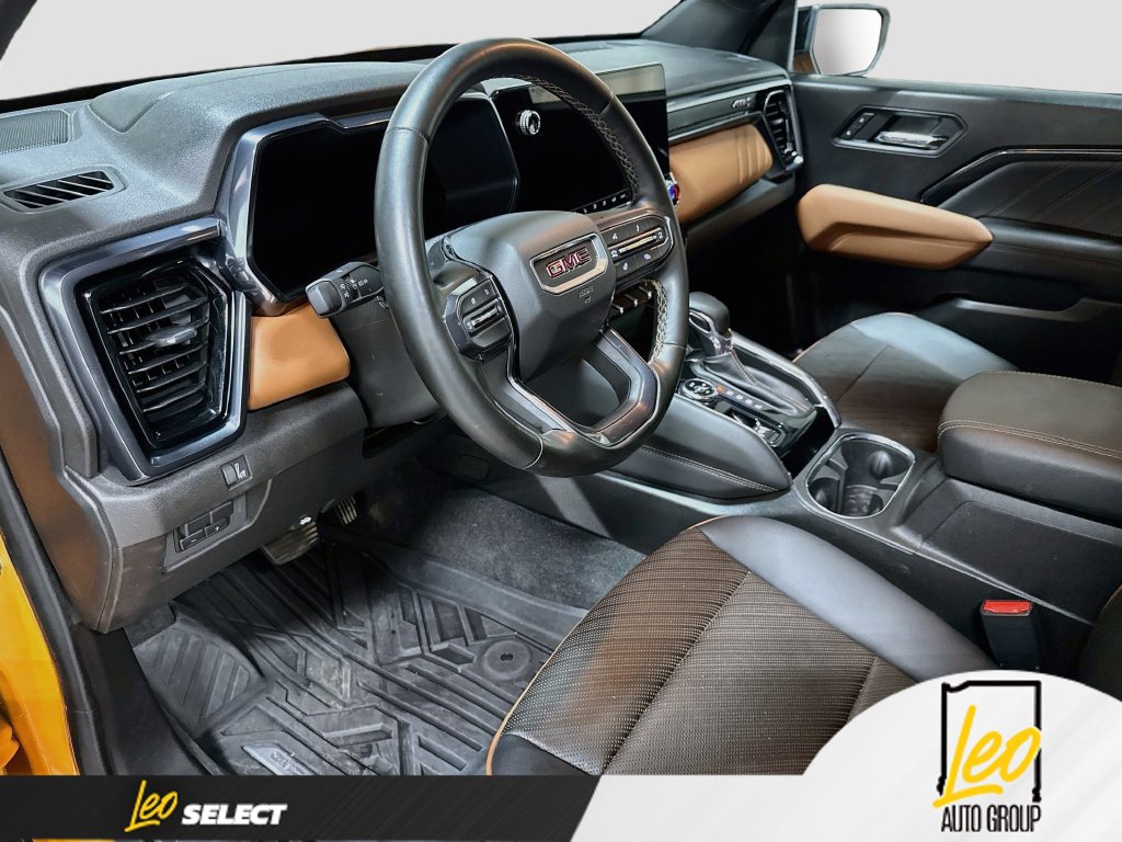 Used 2026 GMC Canyon AT4 w/ Technology Plus Package AWD/4WD image 12