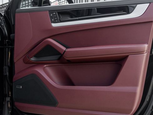 New 2026 Porsche Cayenne Coupe image 42