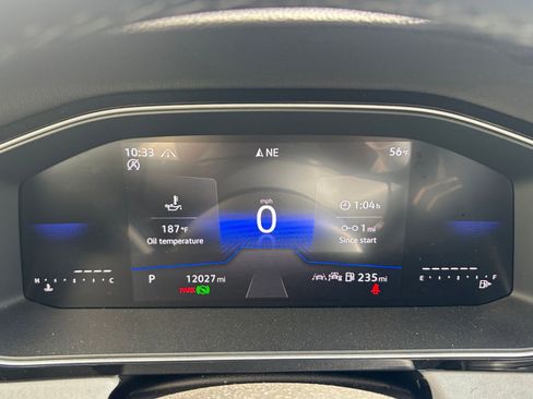 Used 2025 Volkswagen Jetta SE image 40