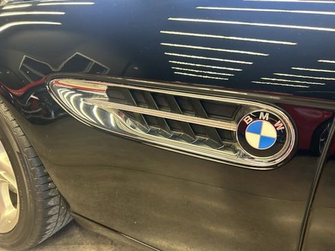 Used 2002 BMW Z8 image 36