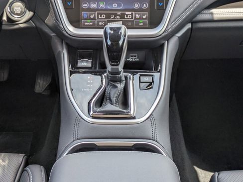 Used 2024 Subaru Outback Touring image 19