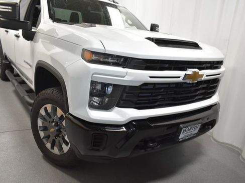 New 2026 Chevrolet Silverado 2500 Custom w/ Custom Value Package AWD/4WD image 3