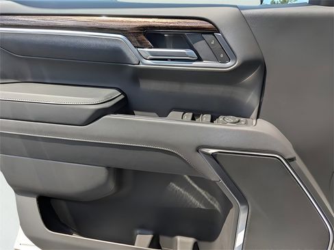 New 2026 GMC Sierra 1500 Elevation image 19