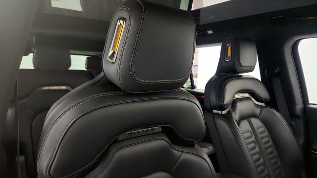 Used 2024 Rivian R1S Adventure Quad AWD/4WD image 31
