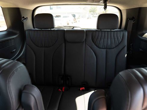 Used 2023 Hyundai Palisade Limited image 25