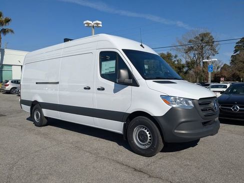 New 2026 Mercedes-Benz Sprinter 2500 image 2