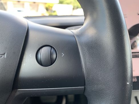 Used 2018 Tesla Model 3 Mid Range RWD image 20