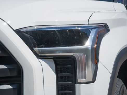 New 2026 Toyota Tundra SR5 AWD/4WD image 12