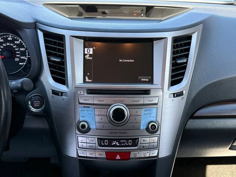 Used 2014 Subaru Outback 2.5i Limited AWD/4WD image 16