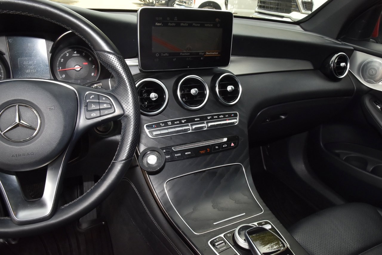 Used 2019 Mercedes-Benz GLC 300 image 26