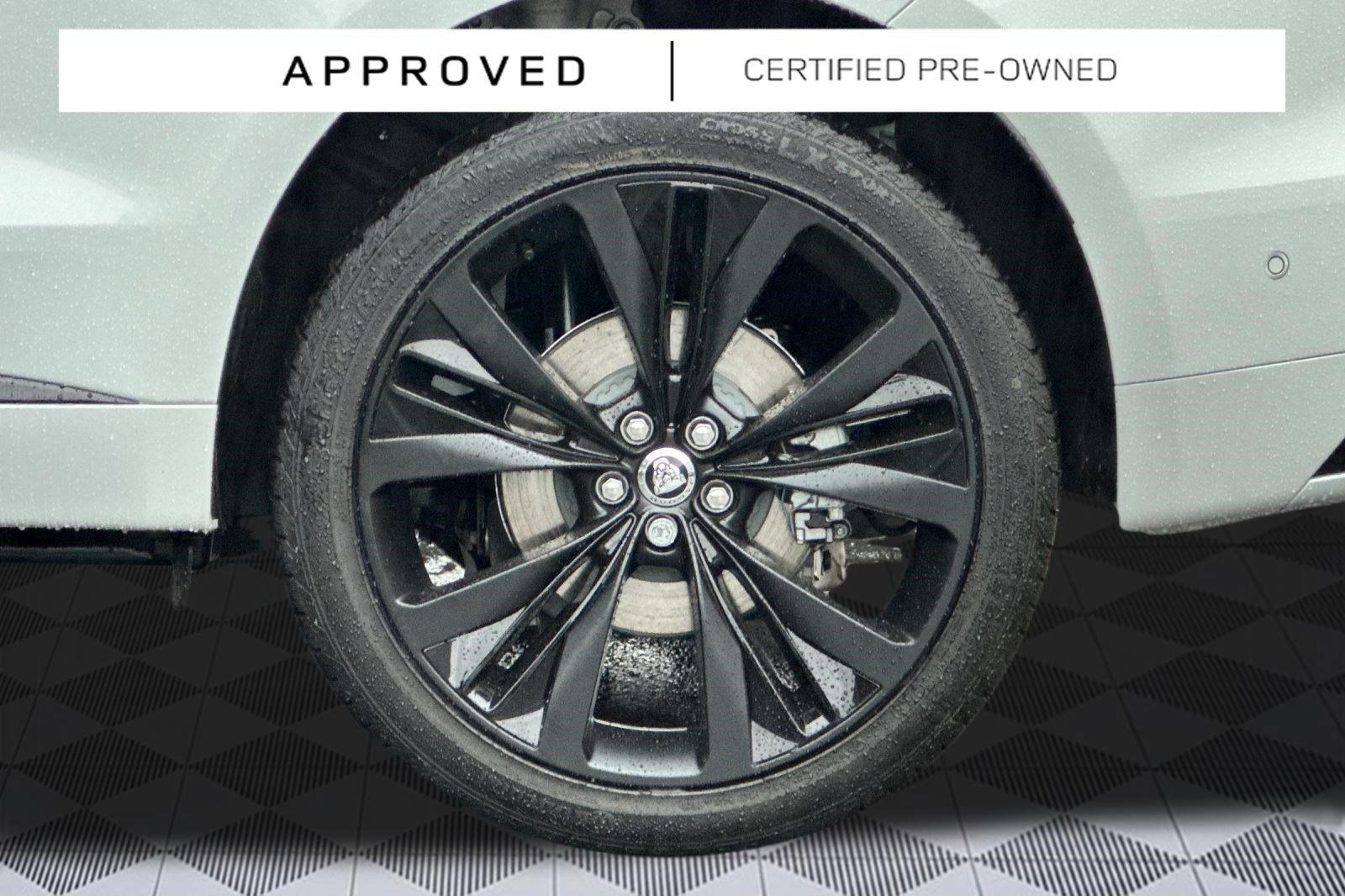 Used 2025 Jaguar F-PACE R-Dynamic S AWD/4WD image 13