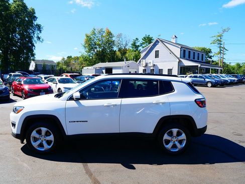 Used 2019 Jeep Compass Latitude w/ Popular Equipment Group AWD/4WD image 7