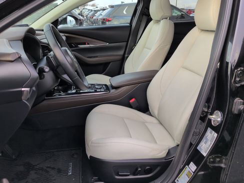 Certified 2025 MAZDA CX-30 AWD 2.5 S w/ Premium Package image 11