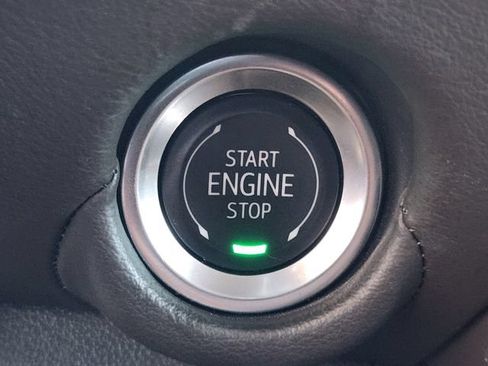 Used 2025 Chevrolet Tahoe LT AWD/4WD image 19