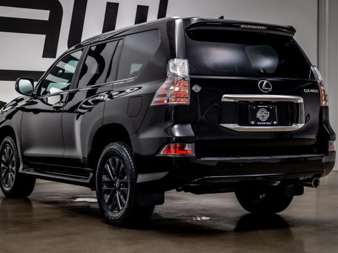 Used 2023 Lexus GX 460 Premium w/ Premium Package AWD/4WD image 30