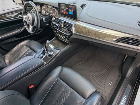 Used 2018 BMW M550i xDrive image 20