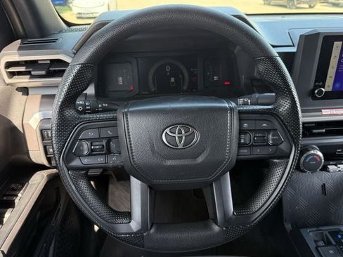 Used 2025 Toyota Tacoma SR5 AWD/4WD image 14