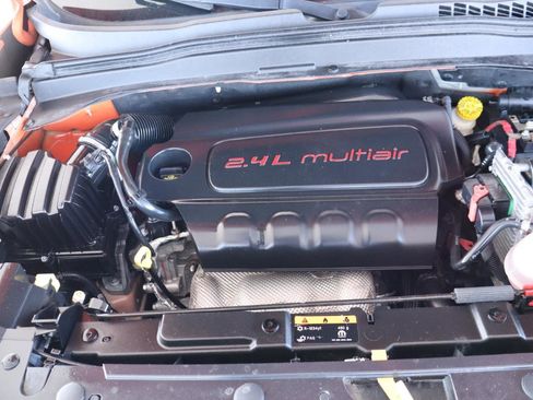 Used 2018 Jeep Renegade Latitude w/ Popular Equipment Group FWD image 44