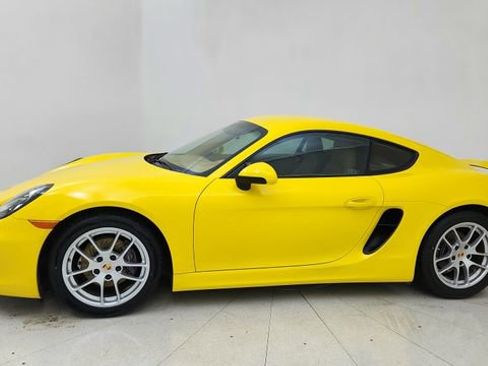 Used 2014 Porsche Cayman image 3