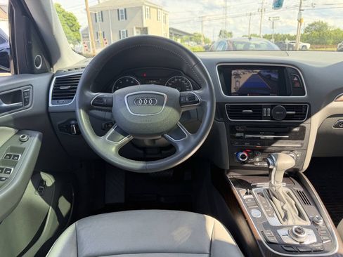Used 2016 Audi Q5 2.0T Premium Plus w/ Technology Package AWD/4WD image 20