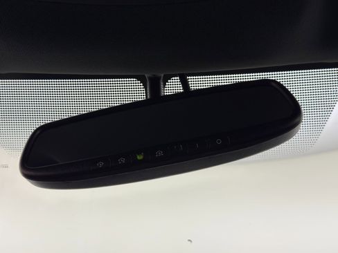 Used 2014 Nissan 370Z Touring w/ Sport Package image 32