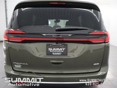 New 2027 Chrysler Pacifica Select AWD/4WD image 27