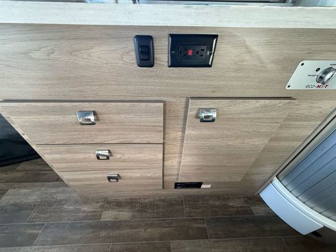 Used 2022 RAM ProMaster 3500 w/ Premium Convenience Group image 26