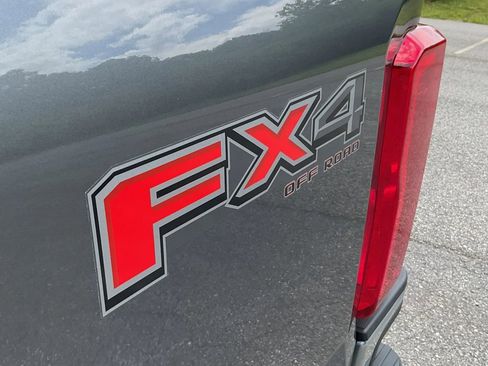 Used 2024 Ford F250 XLT AWD/4WD image 14
