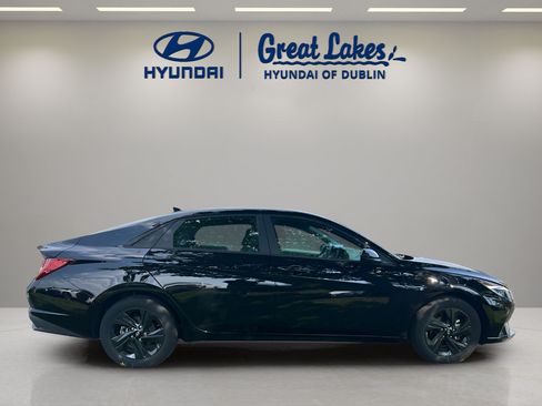 Used 2023 Hyundai Elantra Blue FWD image 6