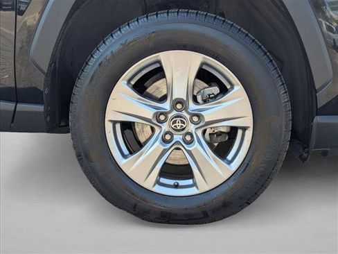 Used 2022 Toyota RAV4 XLE w/ Convenience Package AWD/4WD image 24