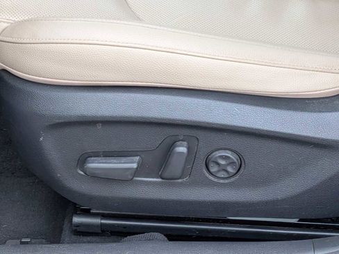 Used 2019 Hyundai Sonata Limited image 16