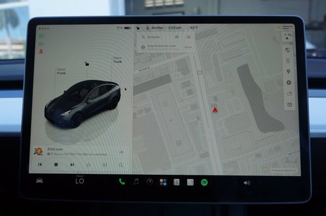 Used 2023 Tesla Model Y Performance AWD/4WD image 38