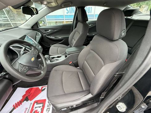 Used 2023 Chevrolet Malibu LT w/ Driver Confidence Package FWD image 7