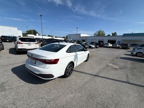 Used 2025 Volkswagen Jetta Sport FWD image 6