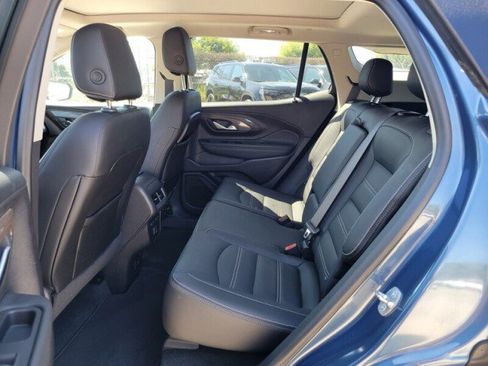 Used 2024 GMC Terrain Denali w/ Denali Premium Package AWD/4WD image 30