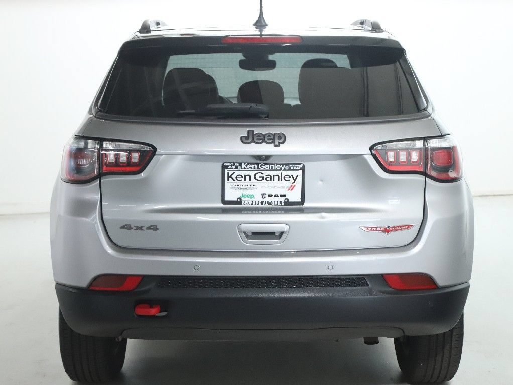 Used 2021 Jeep Compass Trailhawk AWD/4WD image 42