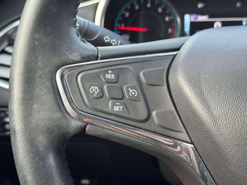 Used 2017 Chevrolet Malibu LT w/ Leather Package FWD image 24