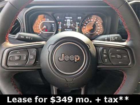 Used 2024 Jeep Wrangler Unlimited Rubicon w/ Convenience Group image 18