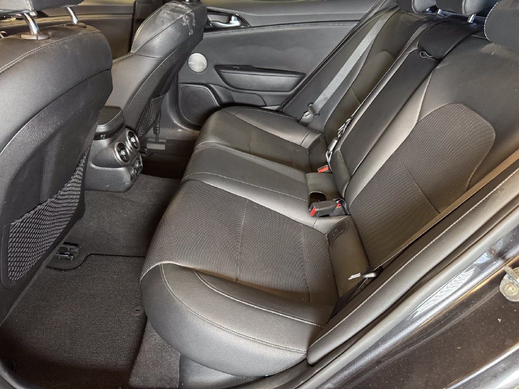 Used 2022 Kia Stinger GT-Line w/ Sun & Sound Package RWD image 21