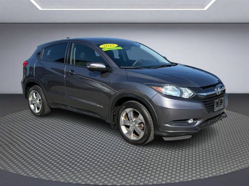 Used 2017 Honda HR-V EX image 1