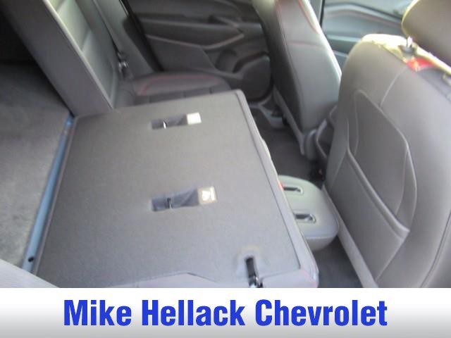 Used 2026 Chevrolet Trax RS FWD image 13