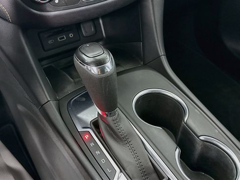 Used 2021 Chevrolet Equinox Premier FWD image 18