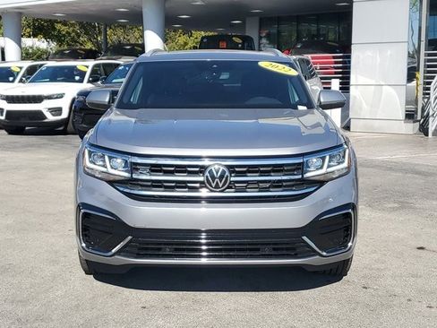 Used 2022 Volkswagen Atlas Cross Sport SEL R-Line image 2