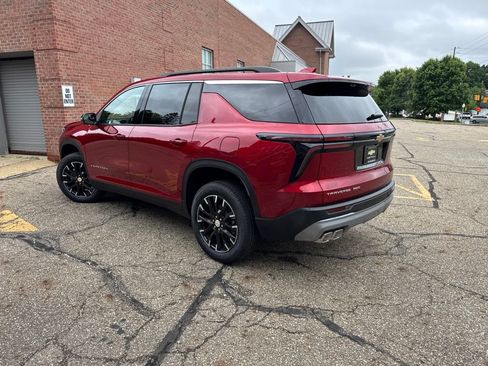 New 2026 Chevrolet Traverse LT w/ Sun and Wheel Package AWD/4WD image 5