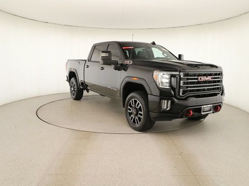 Used 2022 GMC Sierra 2500 AT4 w/ AT4 Premium Plus Package AWD/4WD image 10